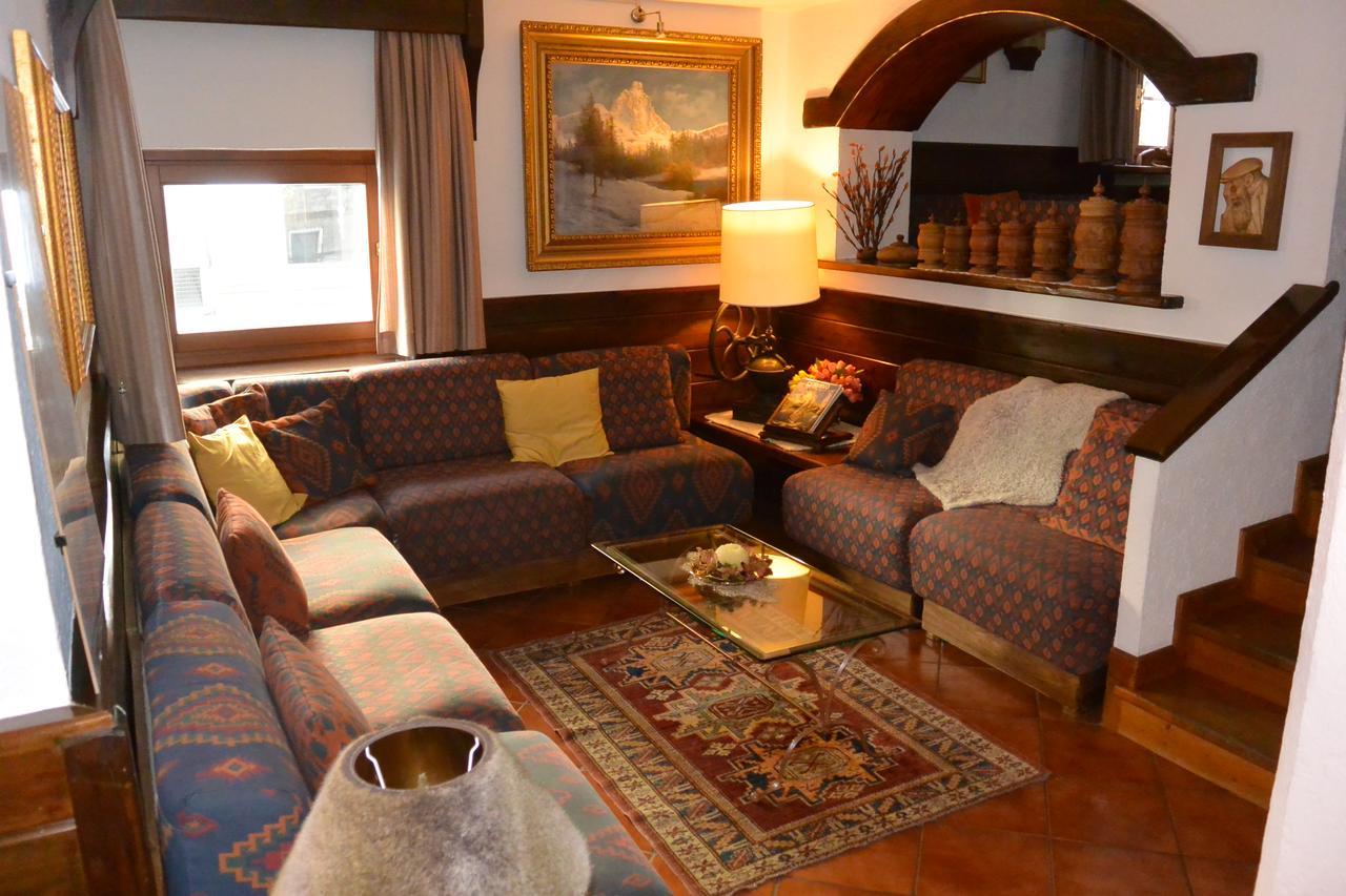 Hotel Fosson Breuil-Cervinia Exterior photo